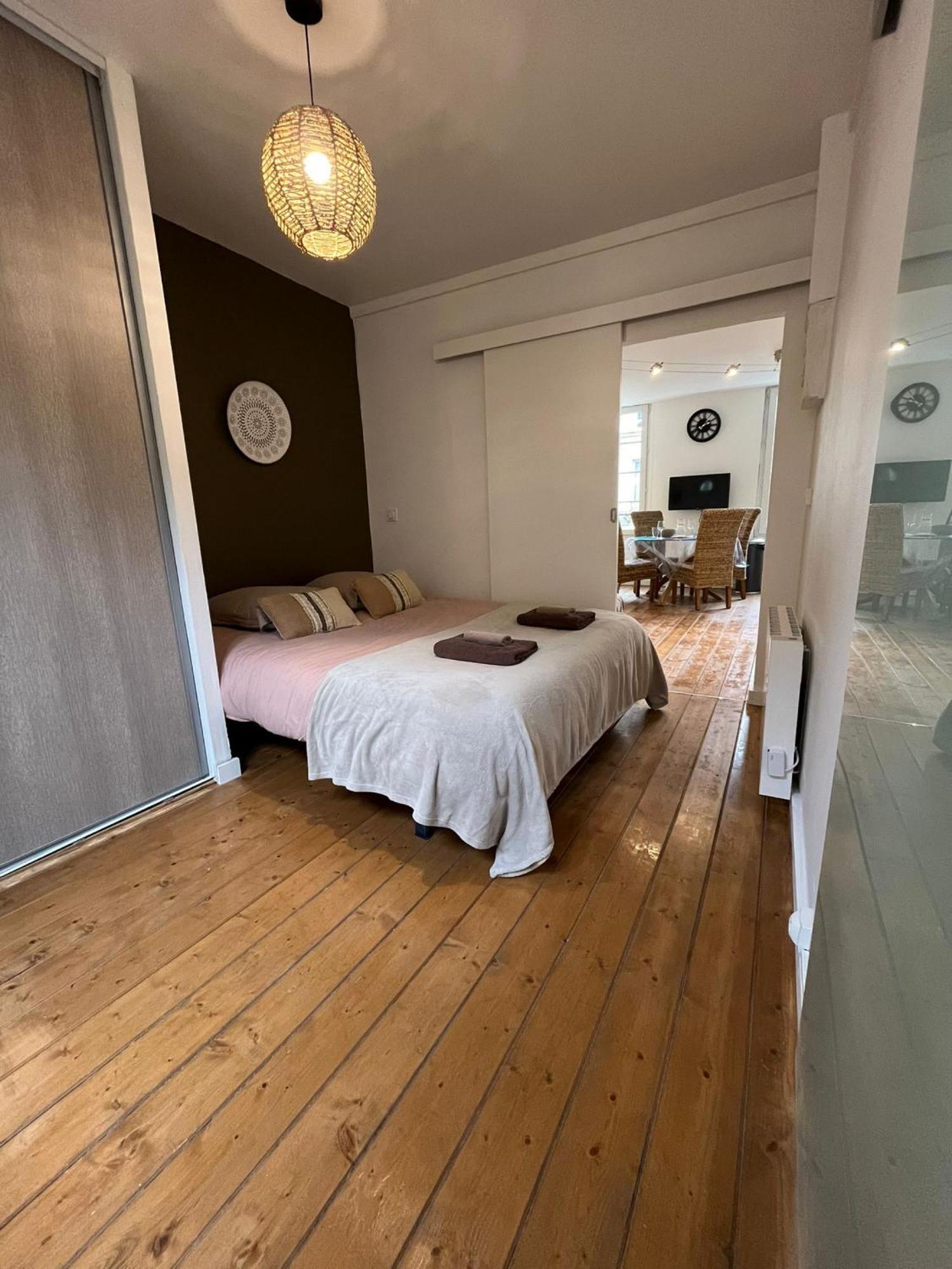 L'Escale Niortaise - Centre-Ville - 10Mn Gare - Wifi - Netflix Quarto foto