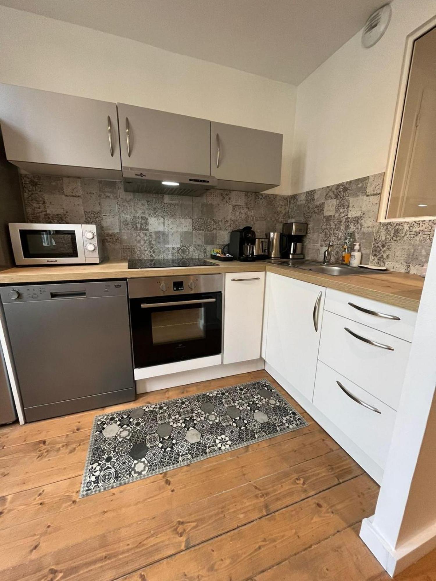 L'Escale Niortaise - Centre-Ville - 10Mn Gare - Wifi - Netflix Quarto foto