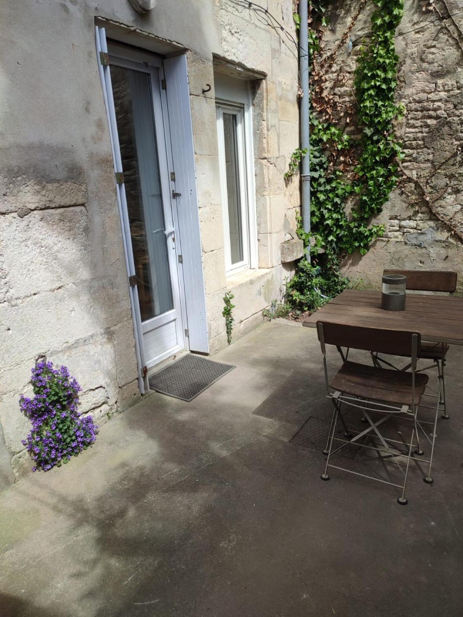 L'Escale Niortaise - Centre-Ville - 10Mn Gare - Wifi - Netflix Quarto foto